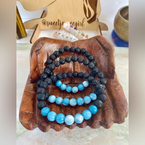 Handmade Larimar & Lava Beads Unisex Gemstone Stretch Bracelet - Picture 3 of 6